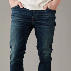 AMERICAN EAGLE NWT Slim Fit Air Flex+ jeans size 28x32 BRAND NEW